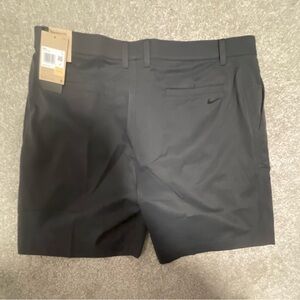 NWT Nike men’s charcoal golf shorts size 40
